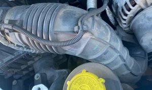 Ford Transit 2007-2012 - 125 T330 - 2.2 tdci diesel air intake pipe breaking 375 - Picture 1 of 6