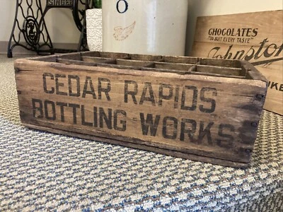 Caja de soda de madera vintage �� Cedar Rapids Bottleing Works Iowa caja de madera teléfono 480 Foto 1 de 4