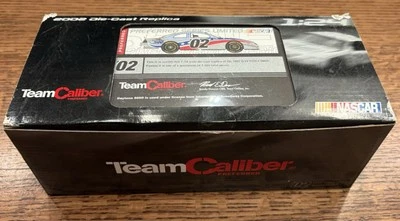 Команда калибра владельцев серии 2002 Daytona 500 Pontiac Grand Prix - новый в коробке - Изображение 1 из 4