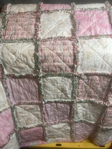 Babies First Christmas Rag Quilt - Picture 1 of 4