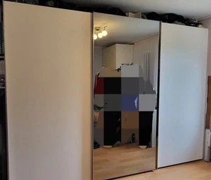 Schlafzimmerschrank mit Schiebetüren Spiegeltür - Bild 1 von 4