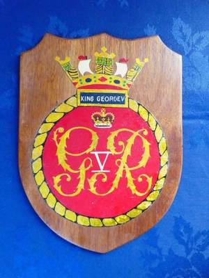 VINTAGE HMS KING GEORGE V SHIP PLAQUE HAND MADE AND PAINTED REDUCING COLLECTION - Image 1 of 2