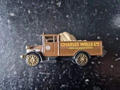 Corgi CHARLES WELLS LTD  MORRIS TRUCK - Image 1 of 4