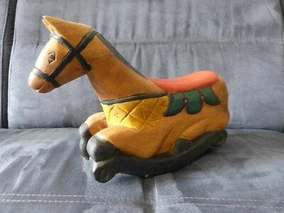 ancien jouet decoratif cheval a bascule en bois - Photo 1/4