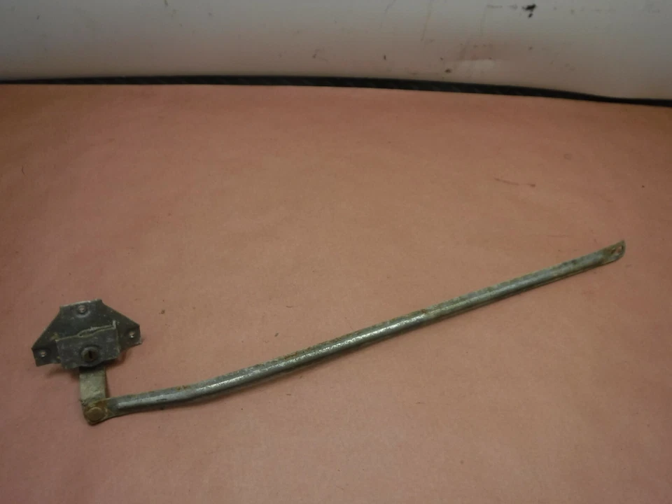 Jeep Wagoneer  1980 Front Passenger  Door   Latch Release Linkage  - Image 1 of 4