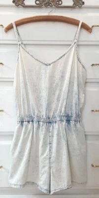 Mono de una pieza Forever21 talla M lavado ácido blanqueado de mezclilla ajustable Correas Pkts Foto 1 de 4