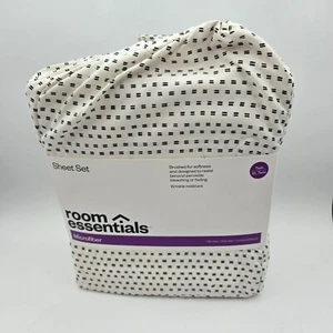 Room Essentials Twin XL Sheet 3 Piece Set White Black Pattern Microfiber New - Picture 1 of 5