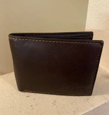 Cartera de cuero genuino Chaps para hombre marrón oscuro viajero doble pliegue bloqueo RFID NUEVA CON ETIQUETAS Foto 1 de 4