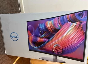 Dell 32 Curved 4K UHD Monitor - S3221QSA - Picture 1 of 1