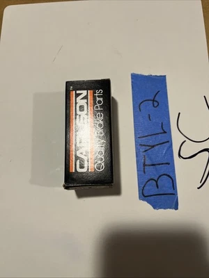 Manguito de pasador guía de pinza de freno de disco Carlson para Subaru Justy 1990-1994 Foto 1 de 4