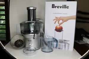 Breville BJE200 Spremiagrumi centrifugo compatto per fontana di succo - Argento - Foto 1 di 3