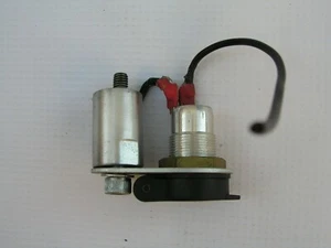 12V Power Electrical Socket With Cover, Euro DIN Style, FJR1300 & Others - Imagen 1 de 6