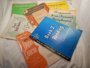2 libros de órgano y 5 libros de instrucciones y canciones combinados de piano - Imagen 1 de 3