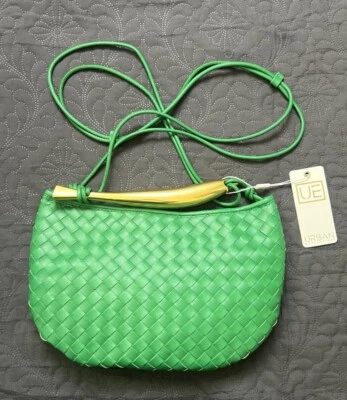 Urban Expressions Uma Bandolera Tejido Verde Cartera Vegano Bolso de Mano Nuevo con Etiquetas Glam Chic Foto 1 de 4