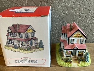 Liberty Falls Collection Susan's Hat Shop AH127 1997 Christmas Winter Scene - Picture 1 of 10