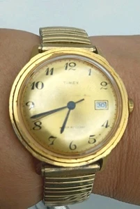 VINTAGE 1971 TIMEX ARMBANDUHR GOLD IN FARBE IN TOP ZUSTAND GEWICHT 55g - Bild 1 von 7