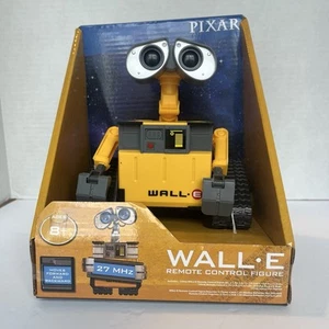 WALL-E REMOTE CONTROL ROBOT FIGURE DISNEY-PIXAR NIB - Picture 1 of 5