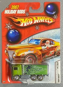 2007 Hot Wheels Holiday Rods #3 of 6 GREEN HIWAY HAULER Metal Base W/REAL RIDERS - Bild 1 von 8