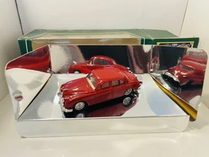 Corgi Classics 1/43 Scale C700/1 Jaguar MK.II 1959 - Red - Boxed - Picture 1 of 8