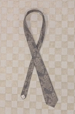 Corbata Paco Rabanne Paris gris cachemir Foto 1 de 2