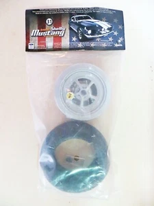 DeAgostini BUILD YOUR OWN 'FORD SHELBY MUSTANG GT500' 31 WHEEL & TYRE. 1:8 - Picture 1 of 2
