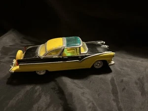 USED 94202 1955 Ford Fairlane Crown Victoria Black / Yellow 1/43 Road Signature - Picture 1 of 6