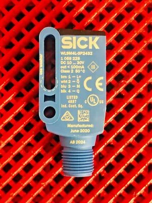Sick WL9M4L-3P2432 Photoelectric Retroreflective Sensor 1058228, WL9M4L3P2432 - Image 1 of 4