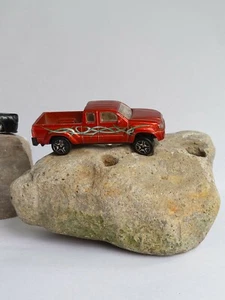 Toyota Tacoma Suntoys L9837 Diecast Pickup Truck 1:64 Orange & Hot Wheels Titan - Picture 1 of 12