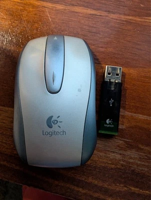 Rare Logitech V500  Wireless Laser Notebook Mouse - Image 1 of 2