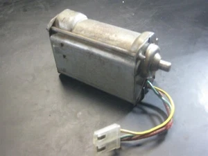 64 65 66 67 68 69 70 71 72 73 74 75 Cadillac 6-Way Power Bench Seat Motor - Picture 1 of 1