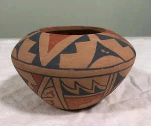 Olla de semillas de arcilla nativa americana C. Vigil Jemez firmada suroeste 3 x 5 pulgadas - Imagen 1 de 5