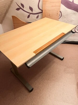 Kinder Schreibtisch, Höhenverstellbar, Holzoptik, Schublade, Winkelverstellbar - Bild 1 von 4