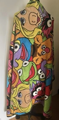Manta de colección Northwest Company Disney Muppets por todas partes Foto 1 de 4