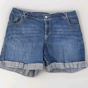 Lane Bryant Mid Rise Midi Short Women’s Plus Size 20 Medium Wash Denim - Picture 1 of 5