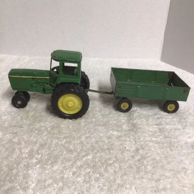 VTG Ertl #66 John Deere Farm Row Plow Tractor & Utility Wagon USA 1/32 Die cast - Image 1 of 4