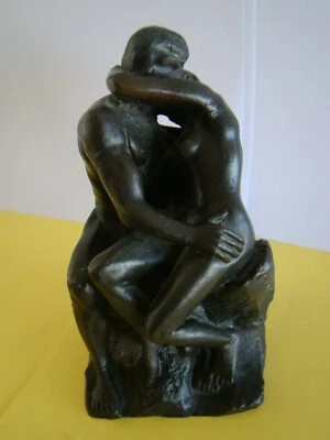 Petit sujet en bronze" Le baiser d'après Rodin" hauteur 12 cm    #1440# - Photo 1/4