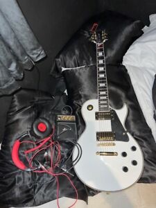 electric guitar with amp+accessories