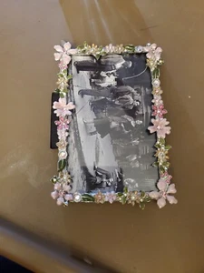 Floral Enamel Photo Frame With Genuine Austrian Crystals - Picture 1 of 6