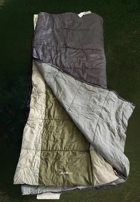 Eddie Bauer Removable Comfort Shell 30/50 Sleeping Bag 33 X 78 Includes Bag. - Image 1 of 4