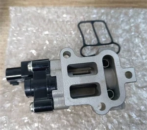 Idle Air Control Valve 22270-66020 For Toyota Landcruiser UZJ100 FZJ100 1FZ 4.5L - Picture 1 of 5
