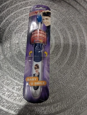 Brush Buddies 贾斯汀比伯 — 第 1/2 张图片