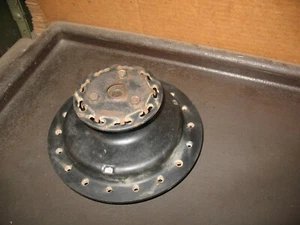 1979 PE175 FRONT WHEEL HUB SUZUKI PE DR RM 125 175 250 370 400 54110-41301 - Picture 1 of 7