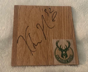 TEXAS A&M AGGIES KHRIS MIDDLETON SIGNED MILWAUKEE BUCKS LOGO FLOOR TILE W/COA - Picture 1 of 1