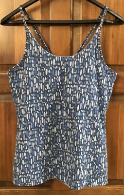 Regata Patagonia Feminina Grande Multicolorida Azul Performance Academia Atlética Casual - Imagem 1 de 4