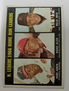 1967 Topps #244 Willie Mays, Dick Allen, Hank Aaron Home Run Leaders