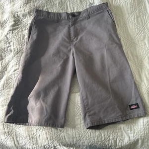 Dickies Flex 30"X"13 Ajuste Relajado Esencial Trabajo Corto Multiuso Bolsillo Carbón - Imagen 1 de 6