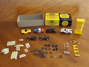 Aurora Slot Car Lotto Chasis Carrozzeria Ricambi Pezzi Dube Buggy T-Jet Lola RIPARAZIONE - Foto 1 di 14