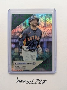 2025 Topps Series 1 - Grapefruit League Jose Altuve Green Rainbow Foil /99 - Bild 1 von 2