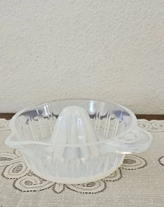 Opalescent Milk Glass Juicer Reamer Depression Era Juice Reamer. Fry Glass? - Picture 1 of 13