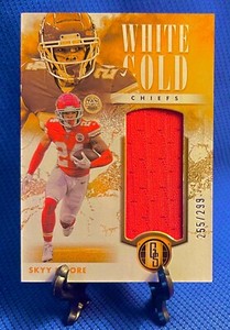 2023 Panini Gold Standard White Gold Skyy Moore Patch #/299 #18 Chiefs